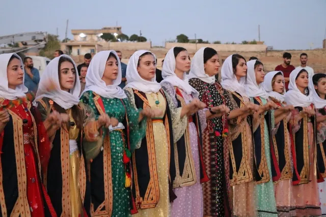 ​​​​​​​أهالي 31 من قرى كوجرات يحتفلون بالذكرى الـ 37 لقفزة 15 آب