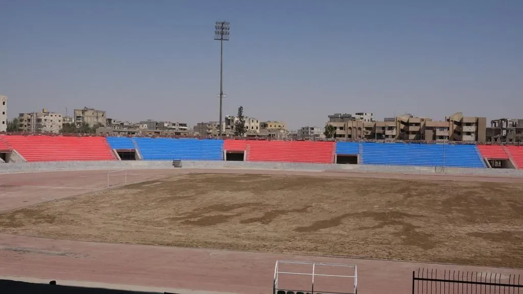 الاتحاد الرياضي يعيد تأهيل الملعب الأسود في الرقة