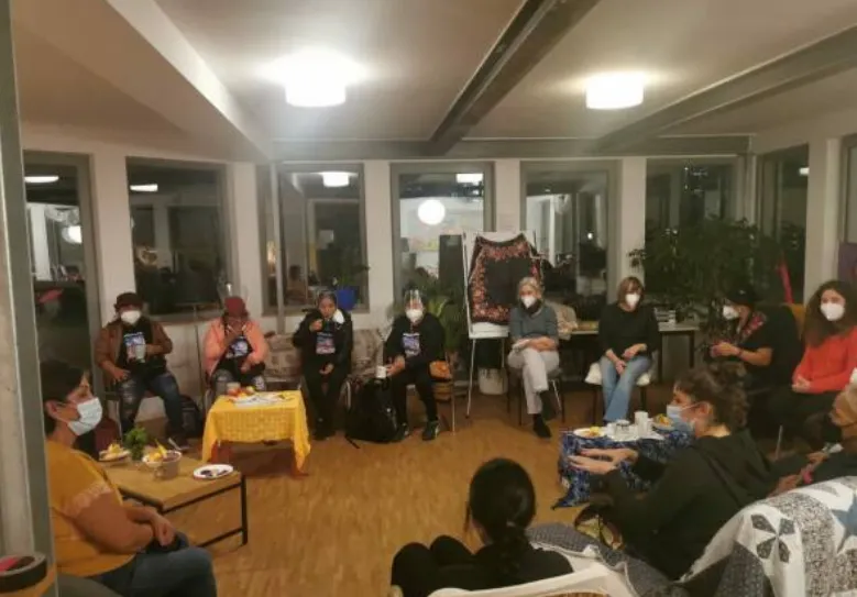 حركة زاباتيستا تجتمع بتنظيمات نسائية كردية في ألمانيا