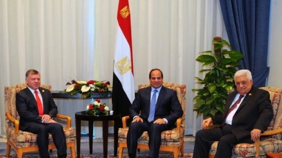 ما أبرز الملفات التي تناولتها القمة المصرية الأردنية الفلسطينية ؟