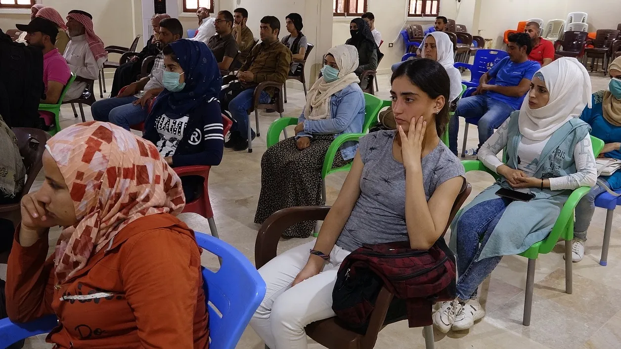 ندوة حوارية حول الإعلام وتأثيراته الإيجابية والسلبية