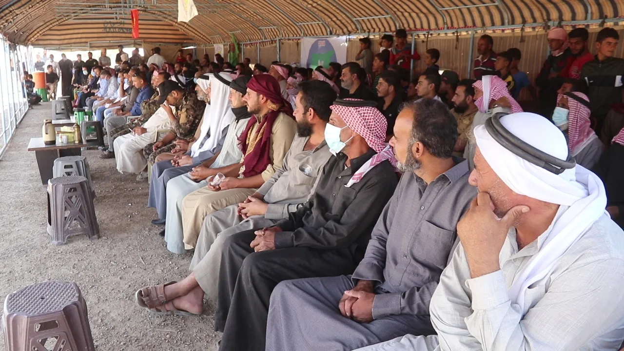 ​​​​​​​خيمة اعتصام تحت شعار "الإدارة الذاتية تمثلني" في ريف دير الزور الغربي