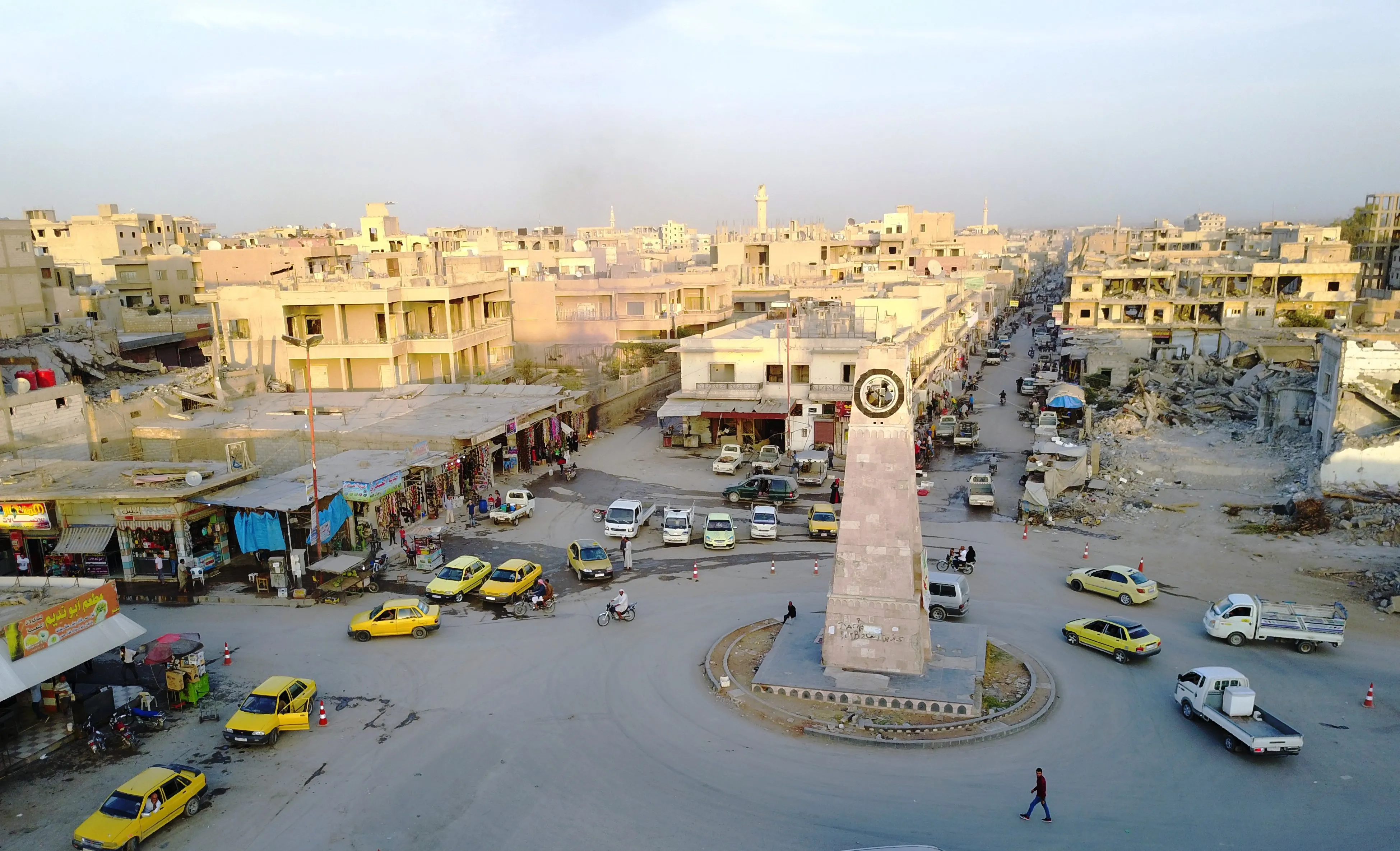 وجهاء عشائر عربية يصفون الإدارة الذاتية بـ "قارب نجاة السوريين"