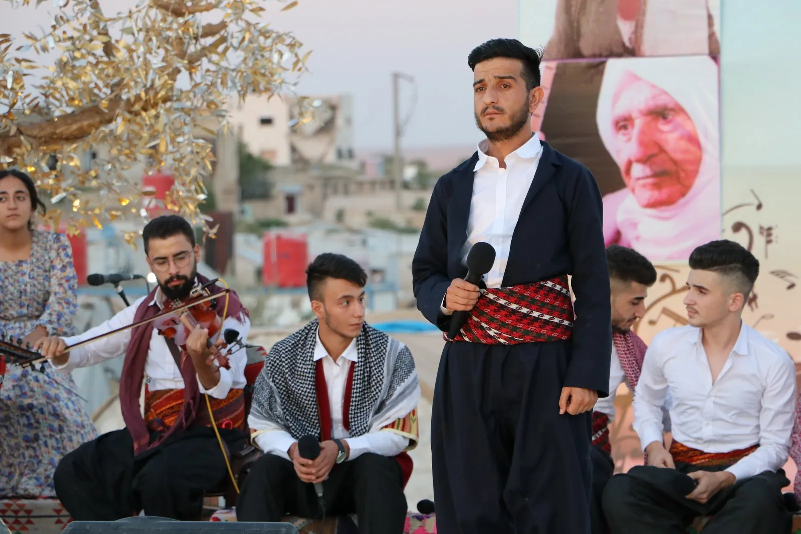 ​​​​​​​المرحلة الثانية من مهرجان هاوار تنطلق بتقديم باقة من الأغاني الفلكلورية