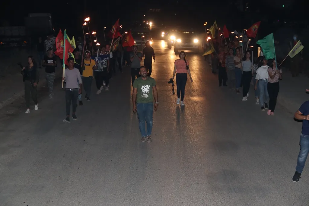 مظاهرة لحركة الشبيبة تنديداً بـ "خيانة الديمقراطي الكردستاني"