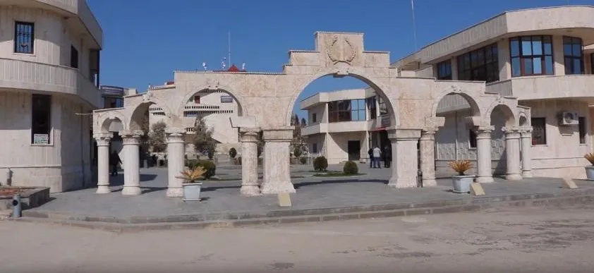 إدارة معبر سيمالكا: فيش خابور رفضت 65 طلباً من أصل 150 طلباً للعبور إلى باشور