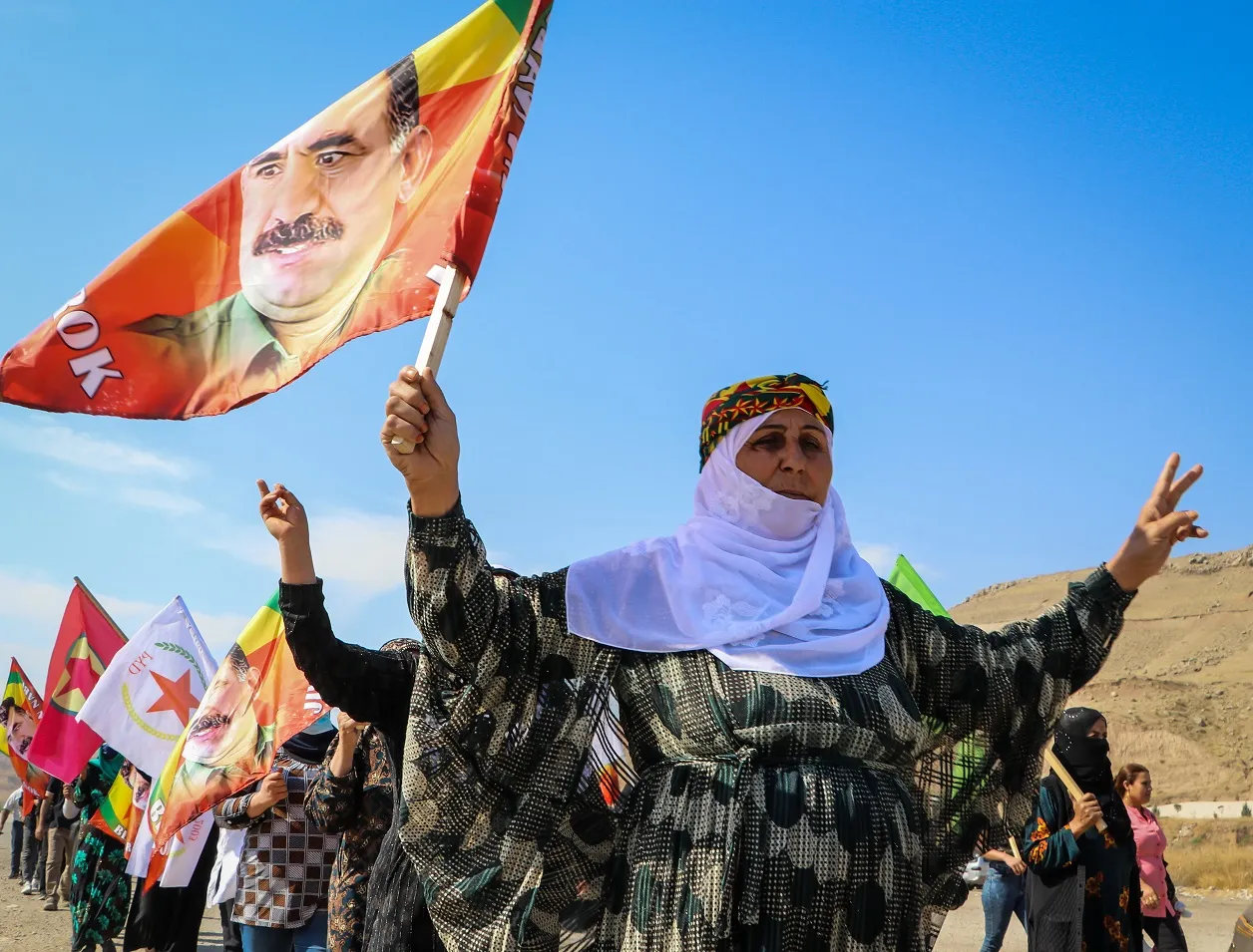 ​​​​​​​ذوو الشهداء: لسنا بحاجة لقوة ضامنة لا تؤدي دورها ونحن أصحاب الأرض