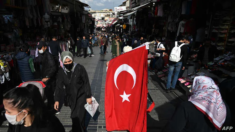 ​​​​​​​التصعيد الدبلوماسي الجديد يتسبب بانخفاض تاريخي لليرة التركية