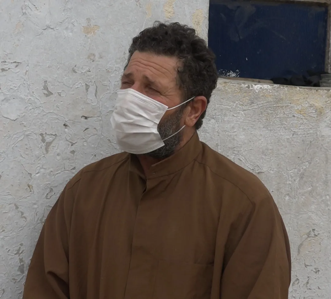 ​​​​​​​​​​​​​​​​​​​​"مبادرون"... فريق عمل تطوعي في بلدة الباغوز لمساعدة المصابين بكورونا