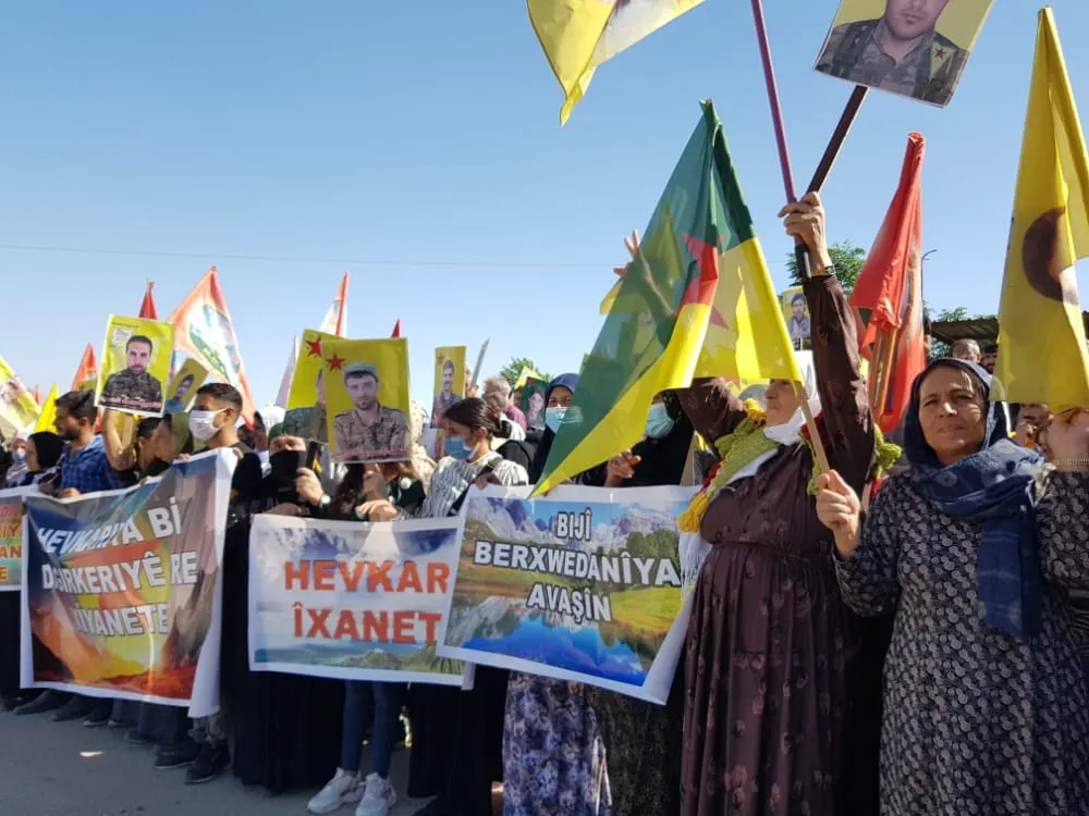 ​​​​​​​خيمة اعتصام أمام معبر سيمالكا للمطالبة بجثامين الشهداء وإدانة خيانة PDK