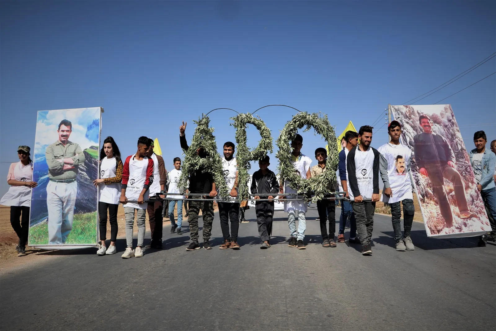 أهالي إقليم عفرين ينددون بالمؤامرة ويطالبون بإطلاق سراح القائد أوجلان