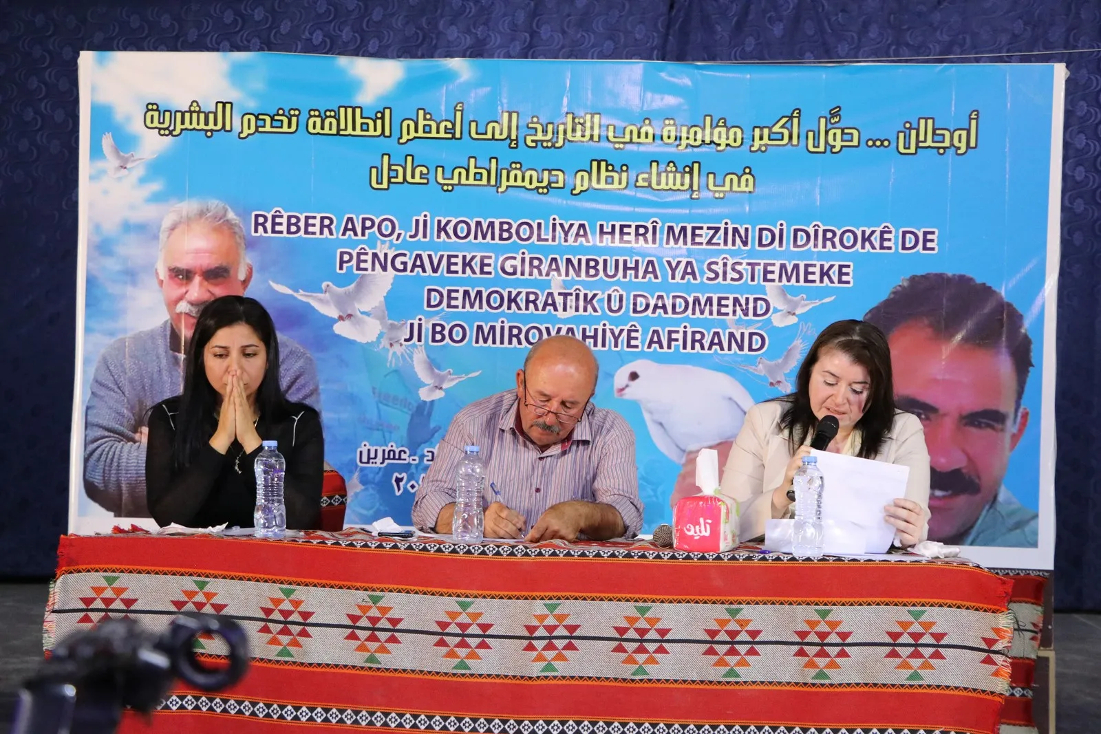 لجنة القائد في عفرين تعرّف أهالي الشهباء بالمؤامرة الدولية