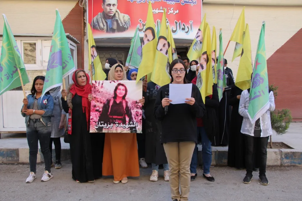 اتحاد المرأة الشابة في منبج يستذكر الشهيدة بريتان عبر فعالية وإصدار بيان