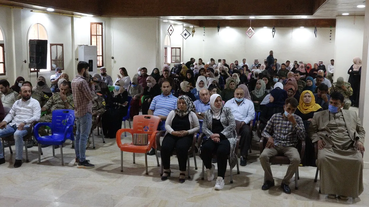 ​​​​​​​ندوة حوارية في الطبقة حول المؤامرة الدولية التي استهدفت القائد عبد الله أوجلان