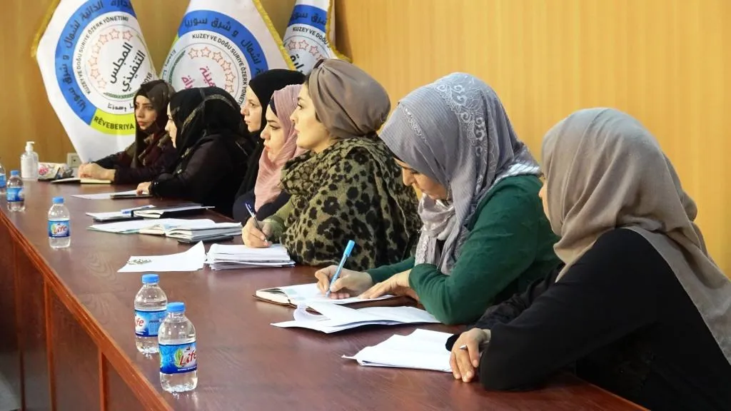 هيئة المرأة في الإدارة الذاتية تصادق على مسودة نظام داخلي لمركز حماية المرأة المعنّفة
