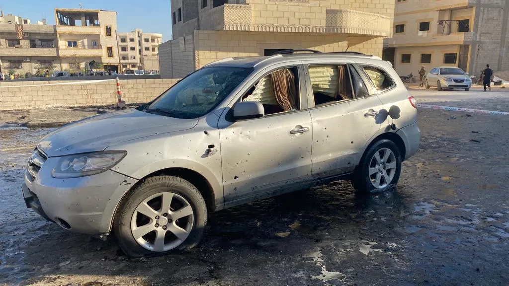 إصابة 3 مدنيين في قصف طائرة مسيرة للاحتلال التركي لسيارة في كوباني