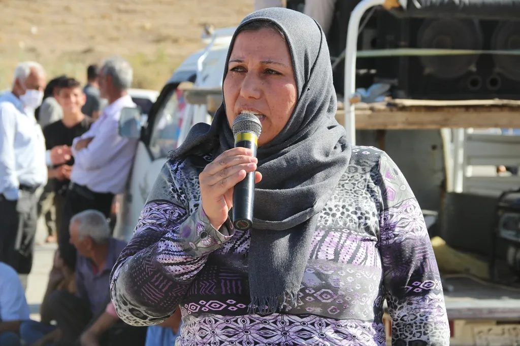 ​​​​​​​من تحت خيمة الاعتصام في سيمالكا أهالي إقليم الجزيرة يقدمون واجب العزاء لذوي الشهداء