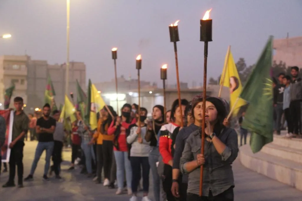 ​​​​​​​الشبيبة الثورية في كوباني تعاهد على رفع وتيرة النضال حتى تحرير القائد أوجلان