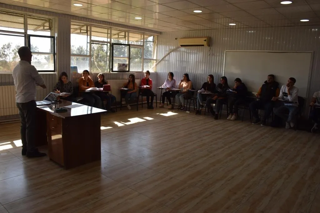 الطلاب المستجدون في جامعة روج آفا: هدفنا تطوير مجتمعنا
