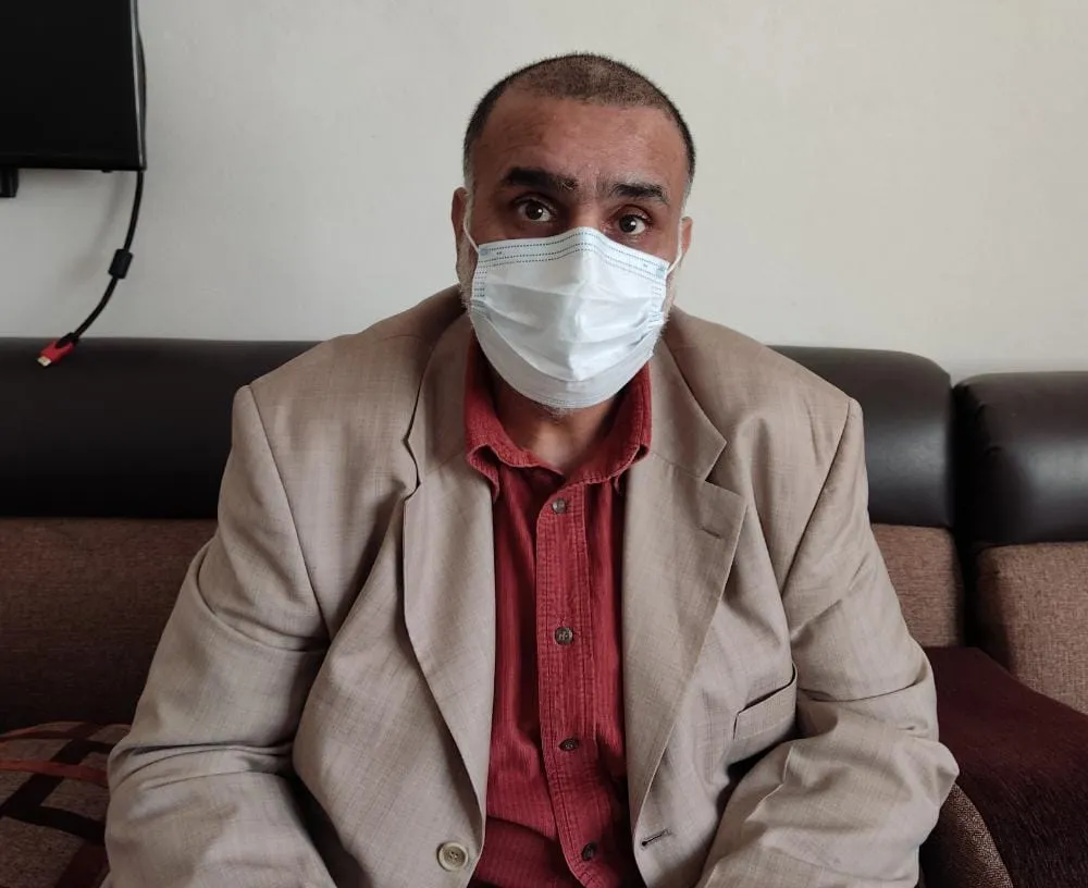 الطبيب المشرف على الحجر الصحي في الطبقة يحث الأهالي على الالتزام بحظر التجوال