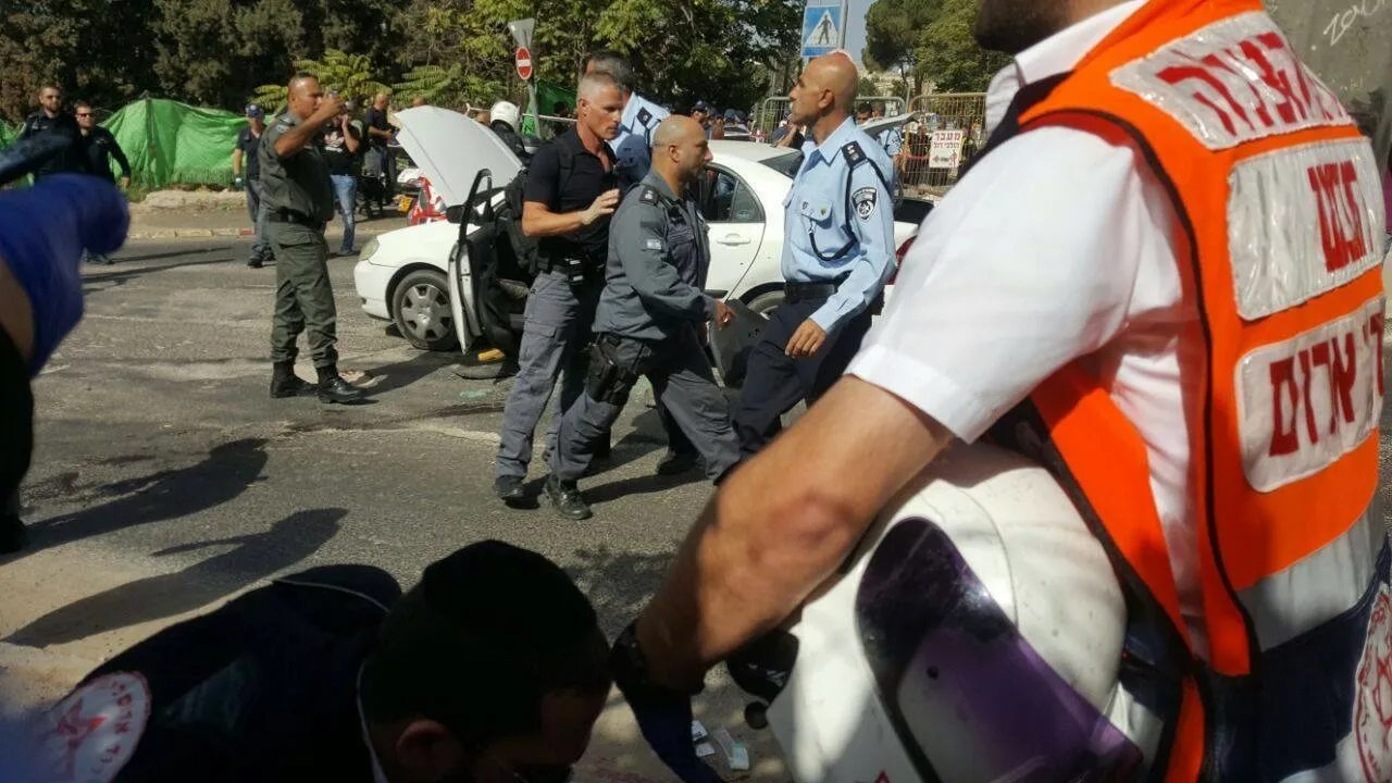 ​​​​​​​مقتل فلسطيني وشرطي إسرائيلي وإصابة آخرين باشتباك مسلح في القدس