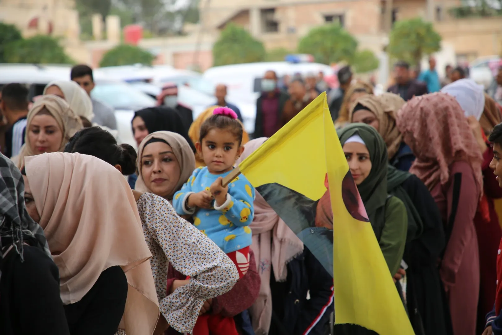 ​​​​​​​الآلاف يسيرون في الحسكة دعماً لمقاومة كوباني