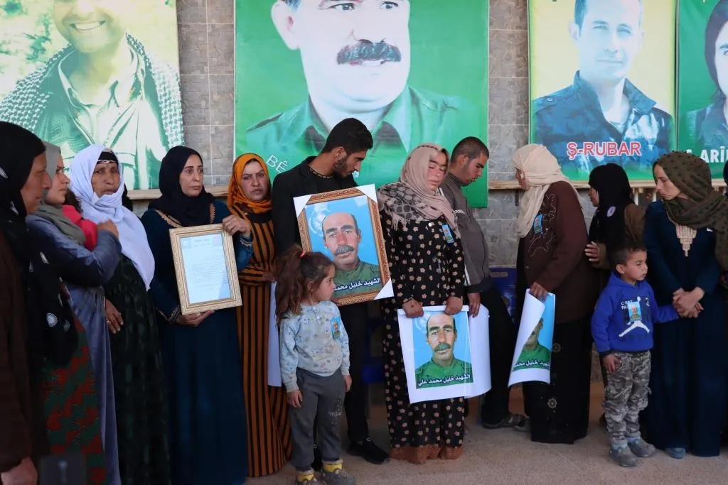 ​​​​​​​جثمان الشهيد خليل محمد علي يوارى الثرى في الدرباسية