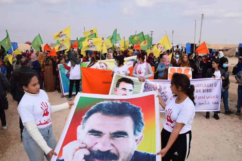 ​​​​​​​حناجر الآلاف من نساء إقليم الجزيرة تصدح بشعار "ناضلي لدحر العنف والاحتلال"