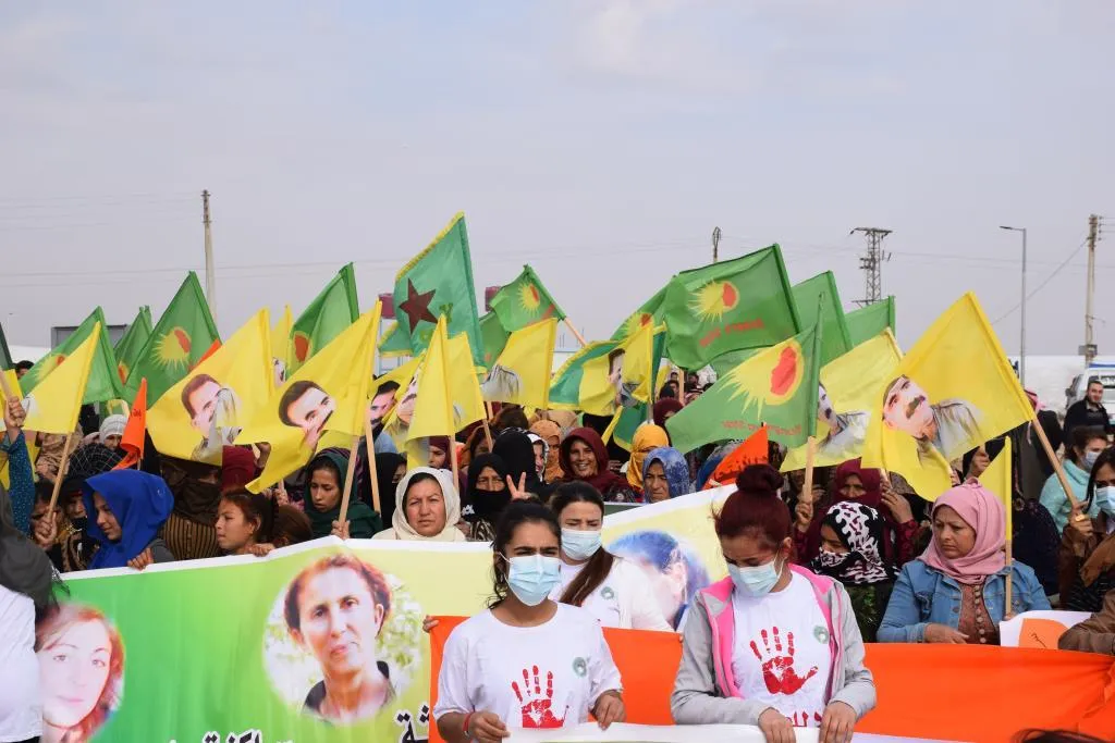 ​​​​​​​حناجر الآلاف من نساء إقليم الجزيرة تصدح بشعار "ناضلي لدحر العنف والاحتلال"