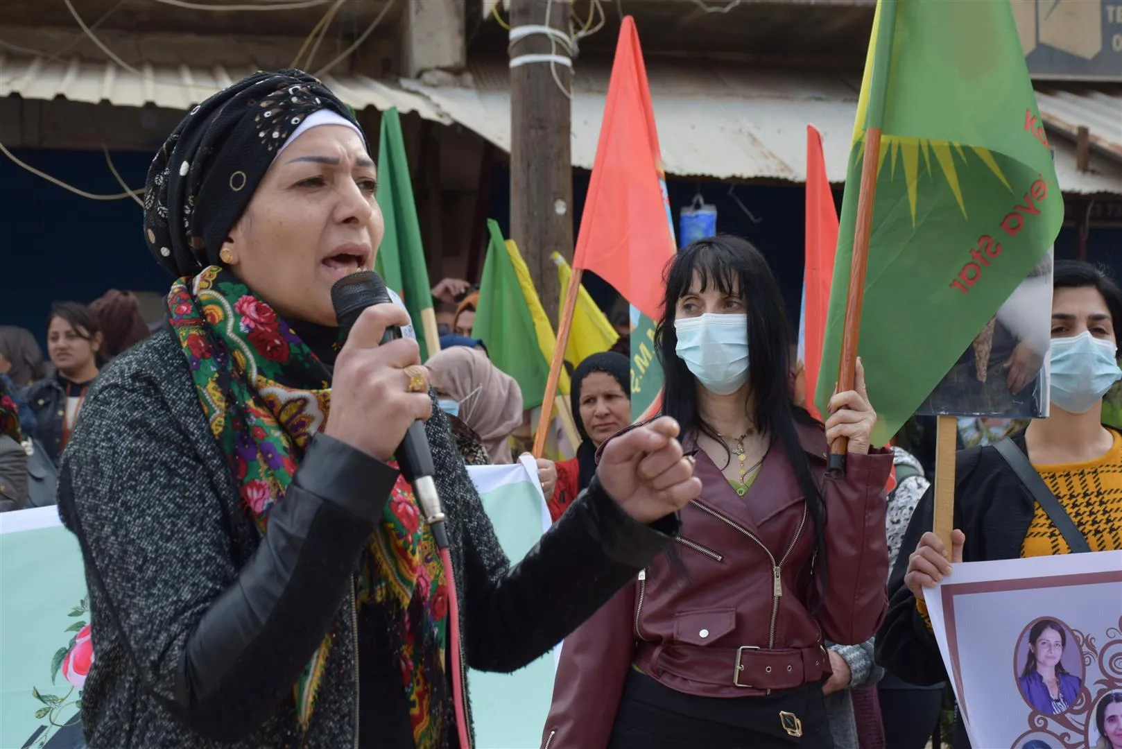​​​​​​​حناجر الآلاف من نساء إقليم الجزيرة تصدح بشعار "ناضلي لدحر العنف والاحتلال"