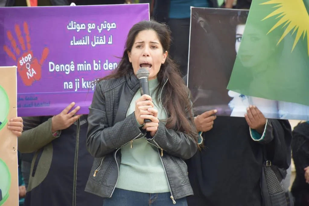في مسيرات 25 نوفمبر.. المشاركون: يجب النضال من أجل تحرير المرأة في المناطق المحتلة