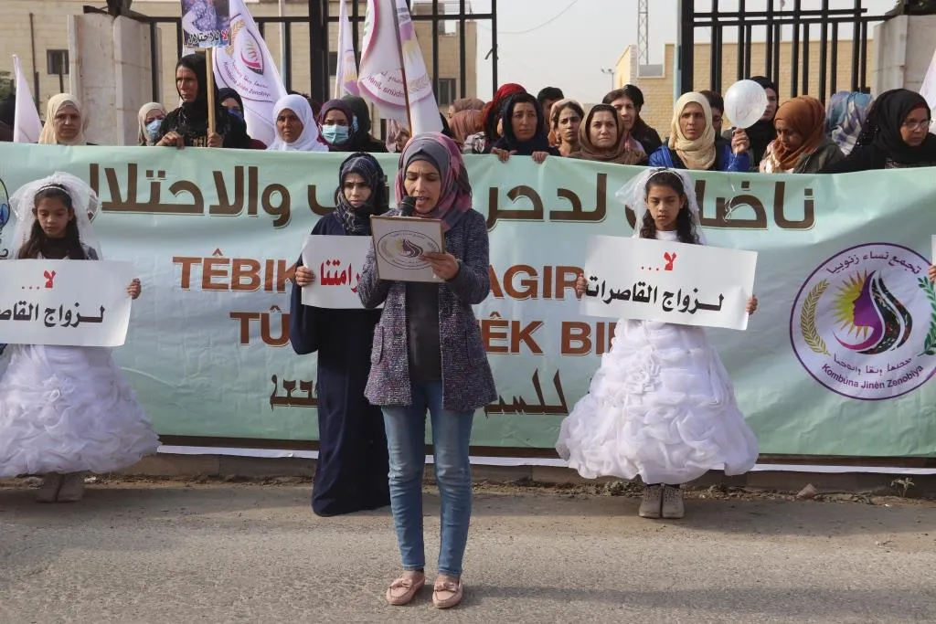 في مسيرات 25 نوفمبر.. المشاركون: يجب النضال من أجل تحرير المرأة في المناطق المحتلة