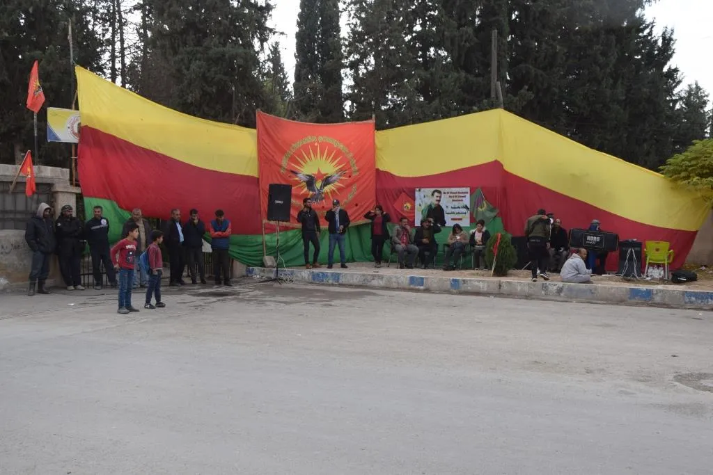 احتفال في ناحية صرين بمناسبة حلول الذكرى السنوية الـ ٤٣ لحزب العمال الكردستاني (Pkk)