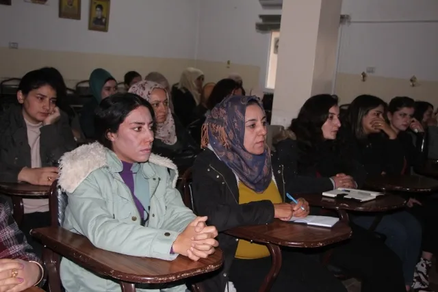 تنظيمات المرأة تنظم فعاليات متنوعة بمناسبة اليوم العالمي لمناهضة العنف ضد المرأة