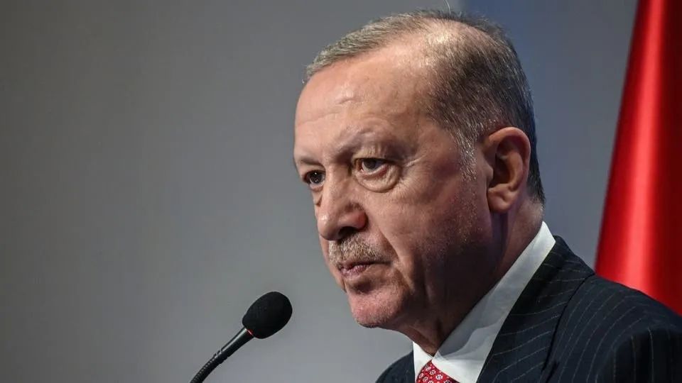 ناشطون يتحدثون عن تدهور صحة أردوغان والسلطات التركية تلاحقهم