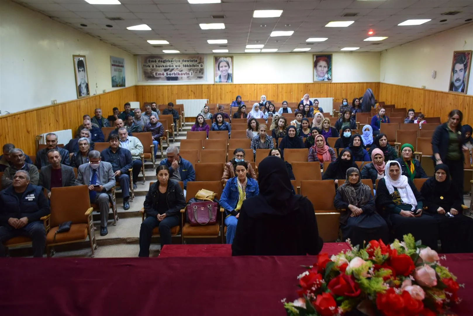 احتفالية ومحاضرة في نواحي قامشلو بمناسبة حلول ذكرى تأسيس حزب العمال الكردستاني