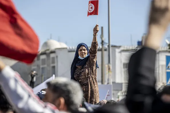 خارطة الطريق التونسية.. تهميش الاقتصاد من الخارطة سيحرج قيس سعيد