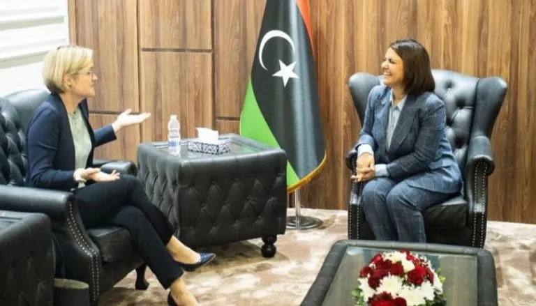 ​​​​​​​الشارع الليبي يثور غضباً على مطلب السفيرة البريطانية ويطالب بطردها عاجلاً