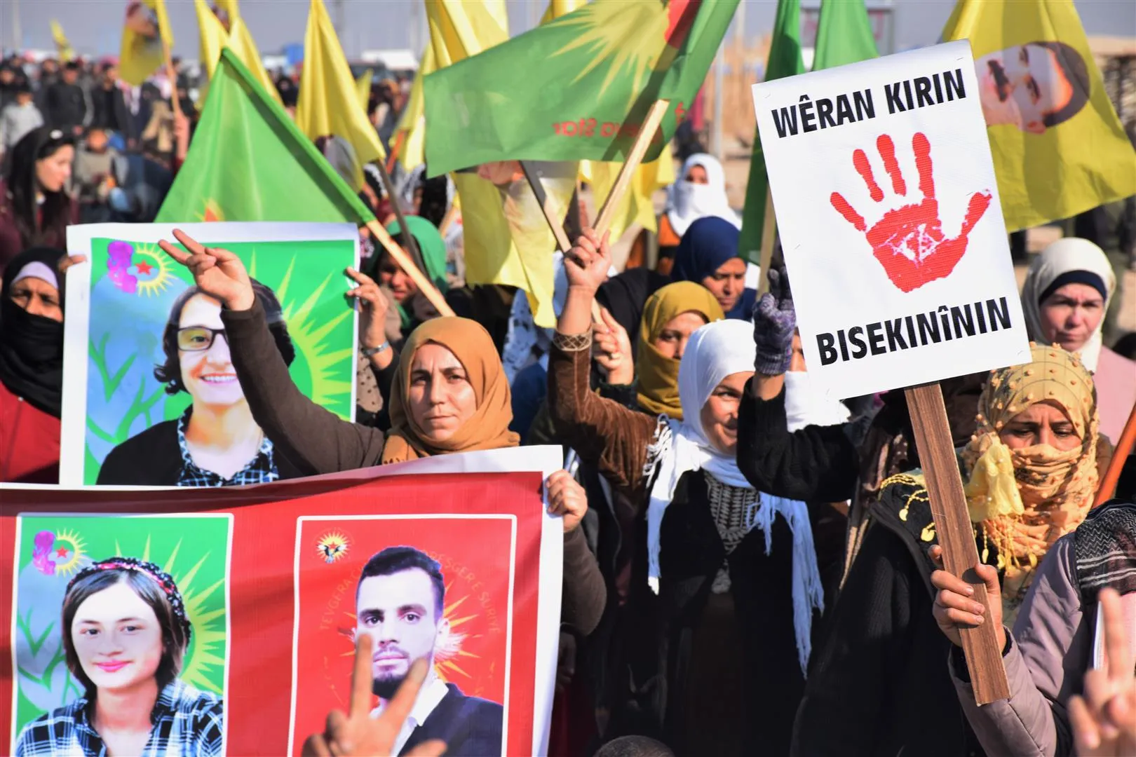 ​​​​​​​مهجرو سري كانيه ينددون بالصمت الدولي حيال جرائم الاحتلال التركي
