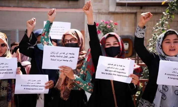 ​​​​​​​تظاهرة لنساء في كابول تطالب بـ "العدالة" وطالبان تقمع