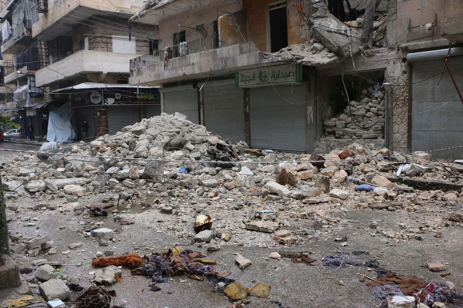​​​​​​​حلب... حملة لإزالة أنقاض الأبنية المتضررة بعد تحديد 40 نقطة خطرة
