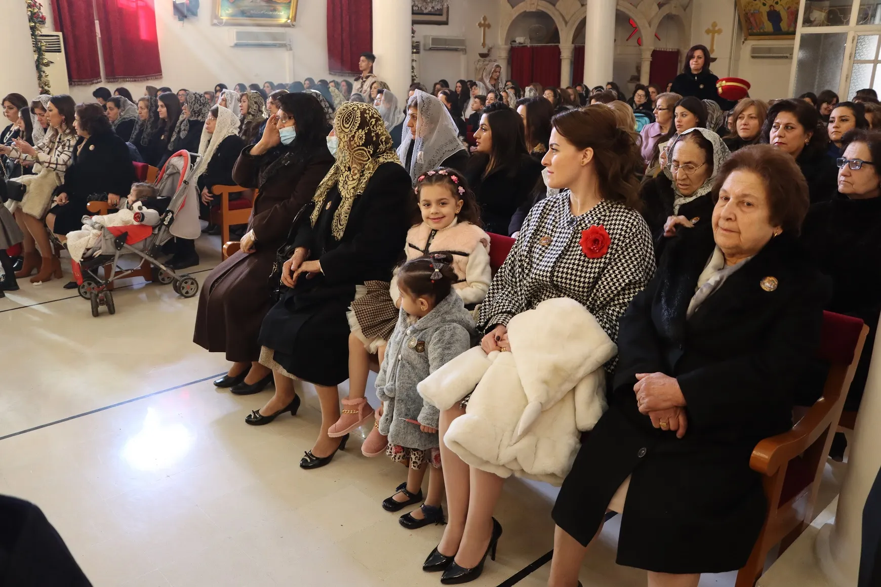 سريان وآشور إقليم الجزيرة يحتفلون بميلاد المسيح بإقامة الصلوات في الكنائس