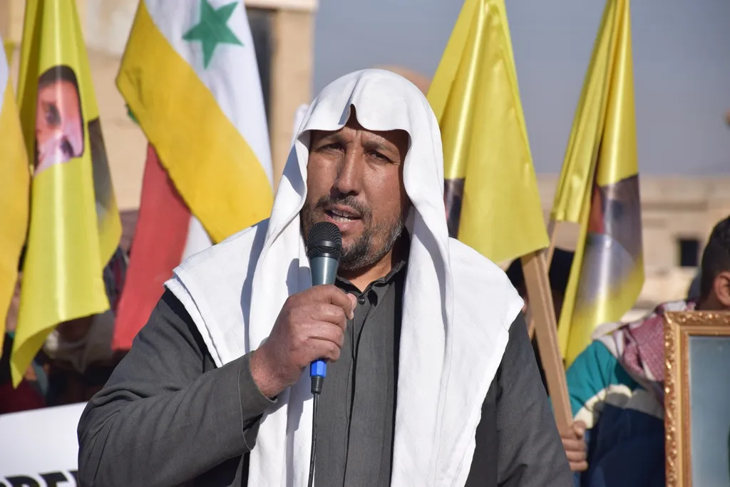 ​​​​​​​المئات في النواحي الجنوبية لمقاطعة الحسكة يتظاهرون ضد هجمات تركيا والصمت الدولي