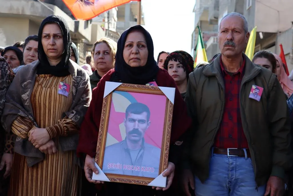 مراسم غيابية لمقاتل في صفوف قوات الدفاع الشعبي HPG