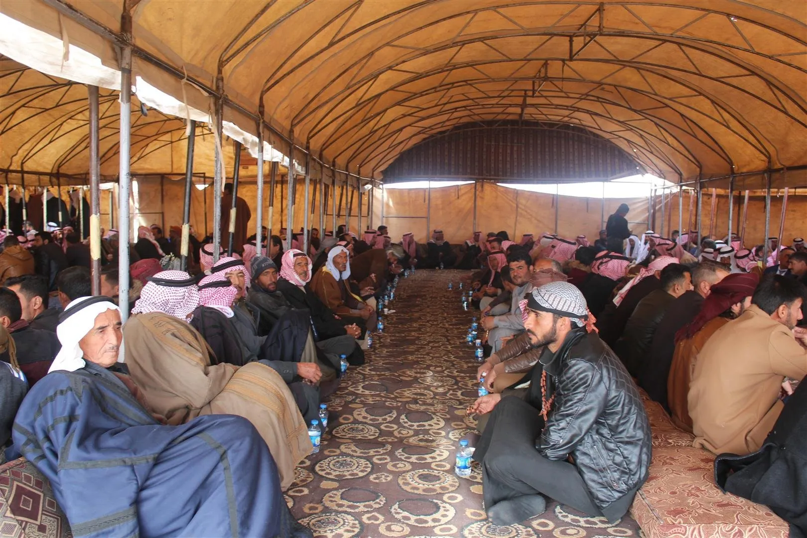 شيوخ ووجهاء شمال شرق سوريا يعقدون صلحاً بين أبناء عمومة من قبيلة الجبور