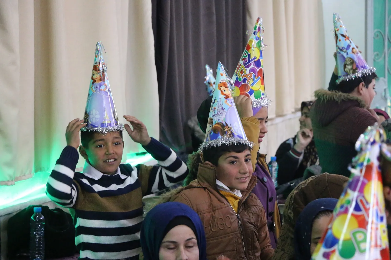 إقامة احتفالات رأس السنة للأطفال في مقاطعة قامشلو وحلب