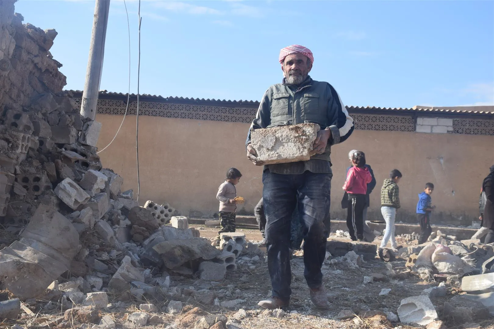 بالفيديو والصور... حجم الدمار والأضرار التي خلفها قصف الاحتلال التركي لبلدة زركان