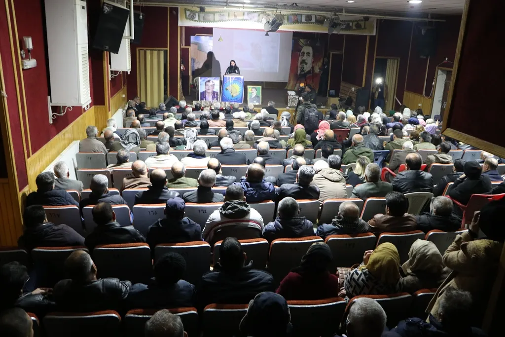 مراسم لاستذكار الشهيد زردشت إسماعيل وتوقيع أول طبعة لكتابه  