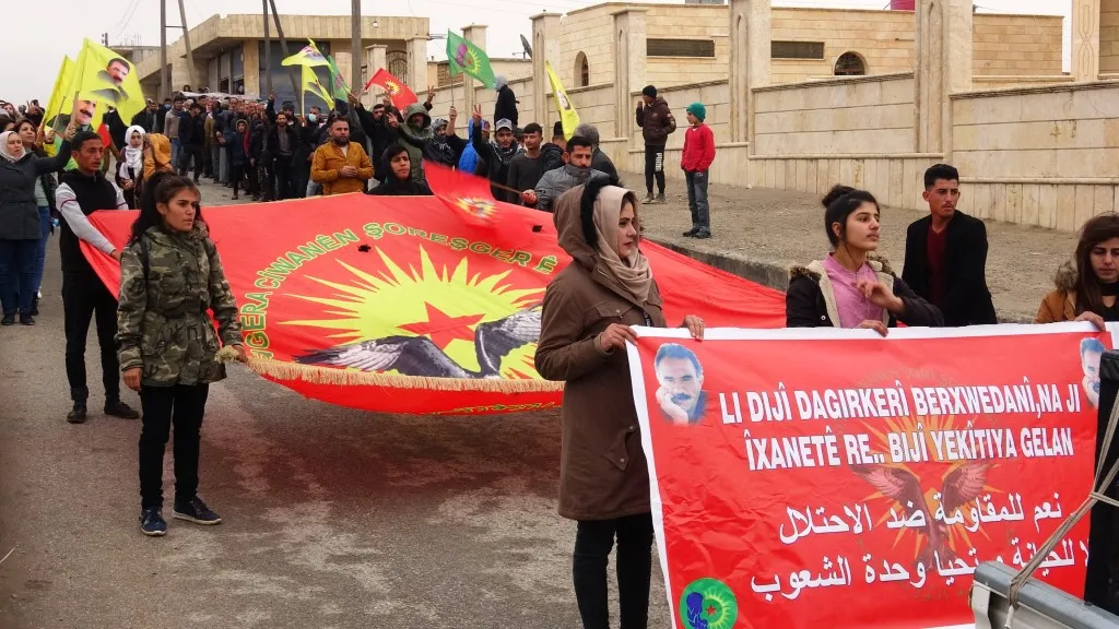 الشبيبة الثورية بمقاطعة كري سبي: سياسات الديمقراطي الكردستاني تجاه مناطقنا لإرضاء المحتل التركي