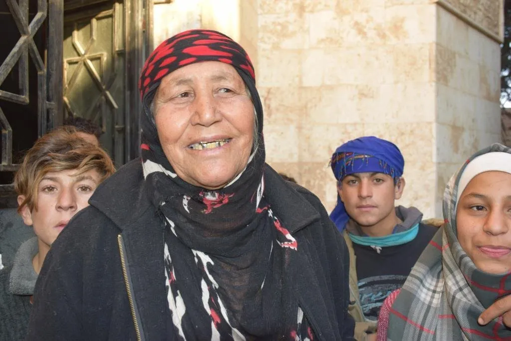 ​​​​​​​نازحو غويران والزهور يطالبون الصليب الأحمر الدولي بعدم تسييس المسائل الإنسانية